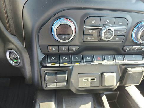 Used 2019 GMC Sierra 1500 AT4 w/ AT4 Premium Package image 20