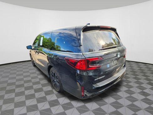 Used 2025 Honda Odyssey Sport-L image 3
