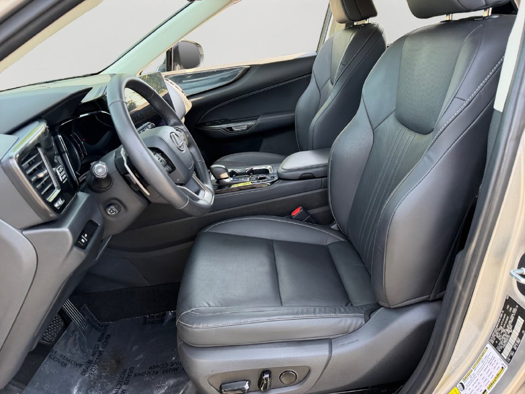 Used 2023 Lexus NX 350 AWD image 15