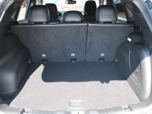 Certified 2023 Jeep Compass Limited w/ Sun and Sound Group AWD/4WD image 27