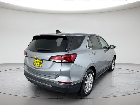 Used 2024 Chevrolet Equinox LT AWD/4WD image 3