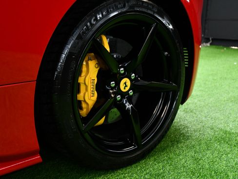 Used 2017 Ferrari 488 GTB image 19