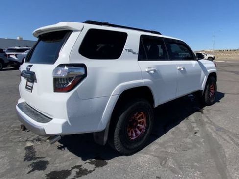 Used 2020 Toyota 4Runner TRD Off-Road Premium AWD/4WD image 8