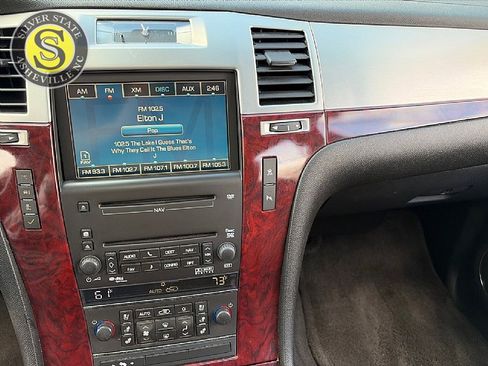 Used 2009 Cadillac Escalade EXT image 21