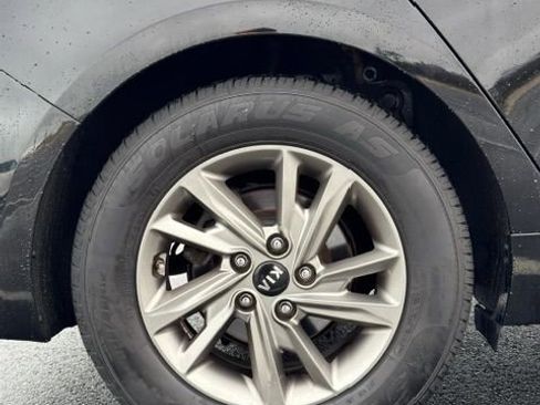 Used 2019 Kia Optima LX image 25