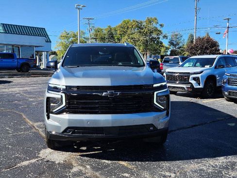 New 2026 Chevrolet Suburban RST image 2