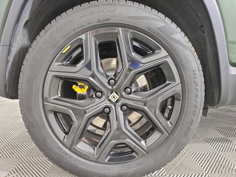 Used 2024 Rivian R1S Adventure AWD/4WD image 12