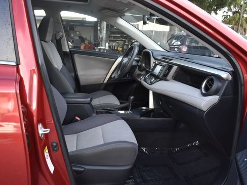 Used 2015 Toyota RAV4 XLE FWD image 11
