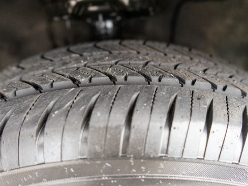 Certified 2025 Kia Niro EX image 35