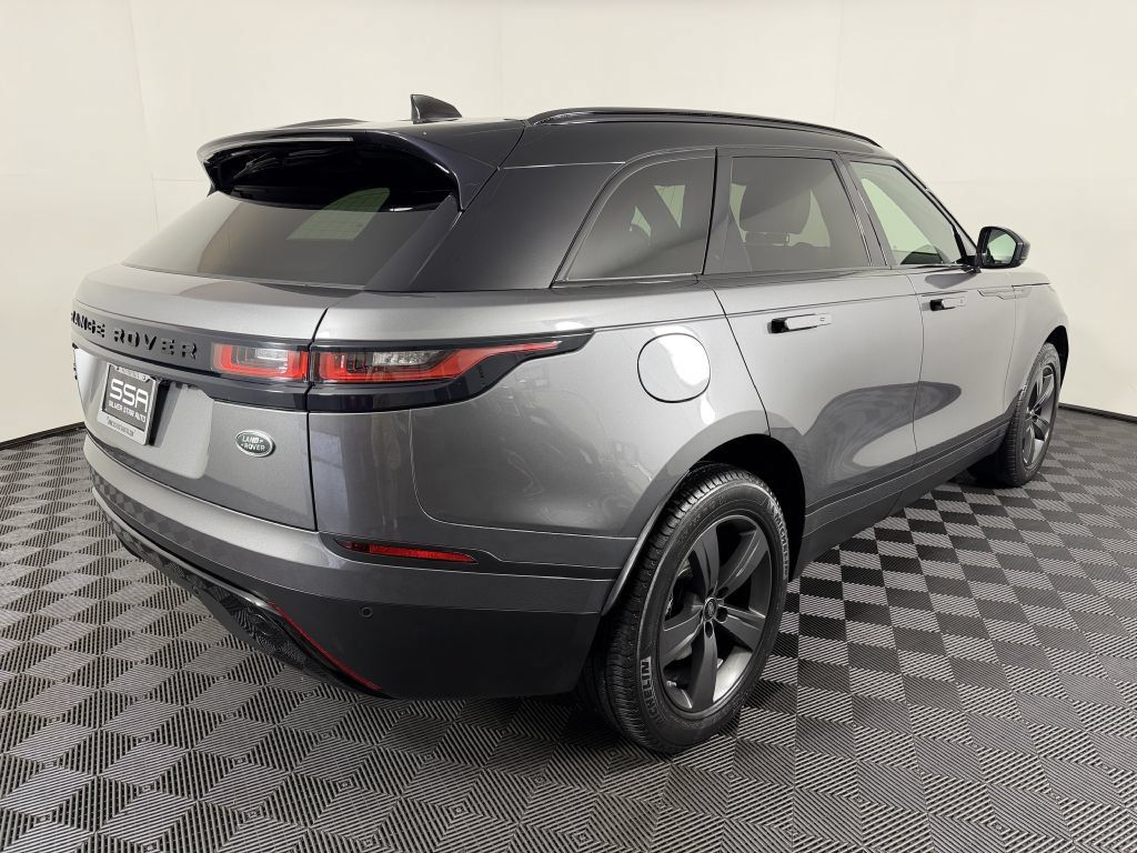 Used 2019 Land Rover Range Rover Velar S AWD/4WD image 5