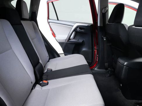 Used 2017 Toyota RAV4 XLE image 22