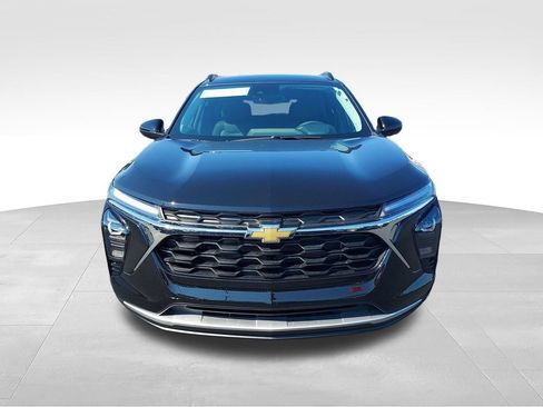 New 2026 Chevrolet Trax LT w/ Driver Confidence Package FWD image 8