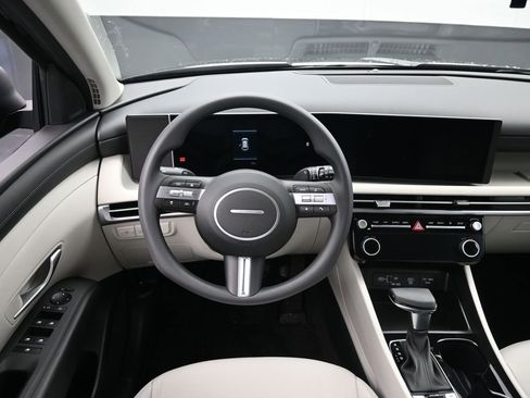 New 2026 Hyundai Tucson SEL image 22