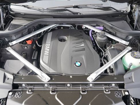 New 2026 BMW X7 xDrive40i w/ Executive Package image 21