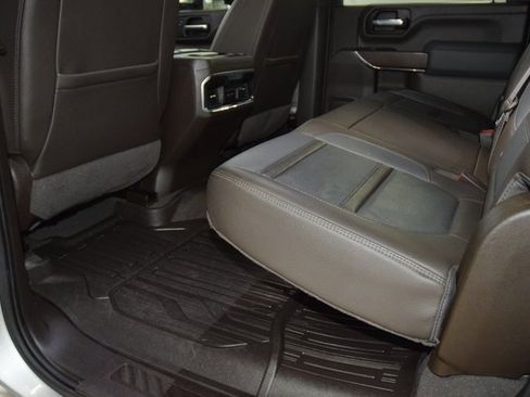 Used 2022 GMC Sierra 3500 Denali w/ Denali Ultimate Package image 44