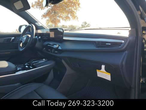 New 2026 Buick Enclave Avenir w/ Super Cruise Package image 32