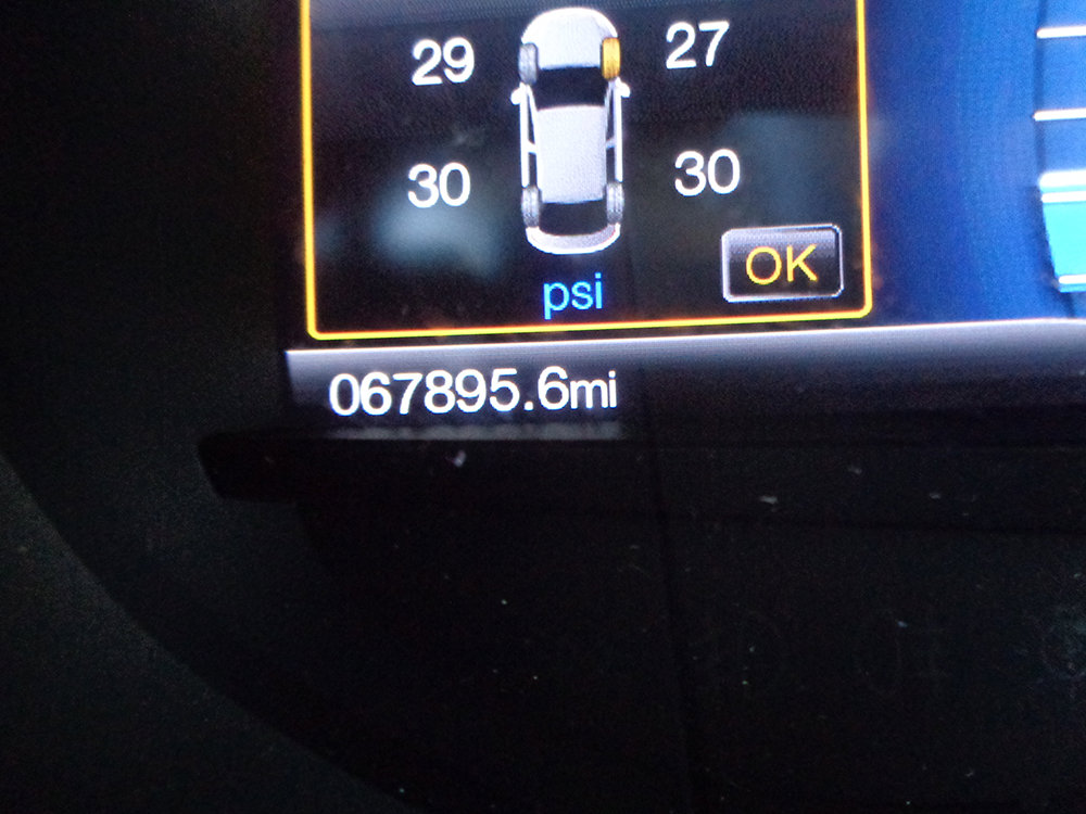 Used 2015 Ford Edge Titanium AWD/4WD image 16