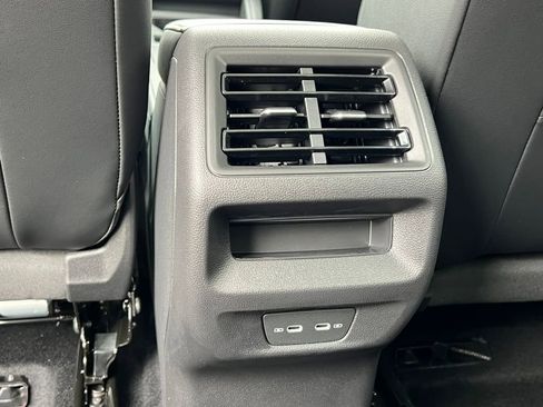 New 2026 Volkswagen Tiguan SE AWD/4WD image 36