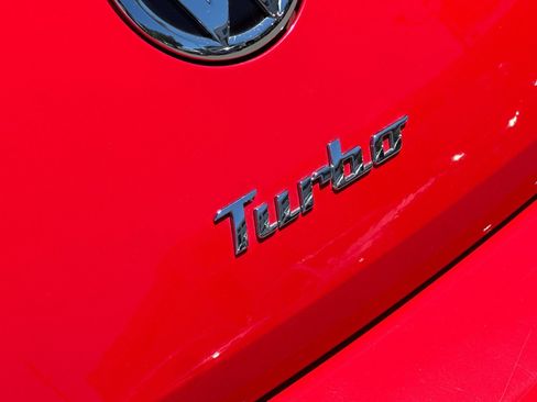 Used 2018 Volkswagen Beetle 2.0T S FWD image 24