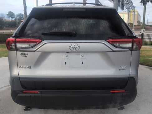 Certified 2025 Toyota RAV4 XLE Premium image 9