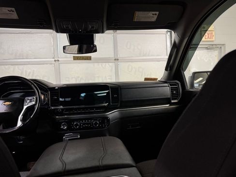 Used 2023 Chevrolet Silverado 1500 LT w/ Protection Package AWD/4WD image 21