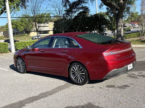 Used 2017 Lincoln MKZ Select image 5