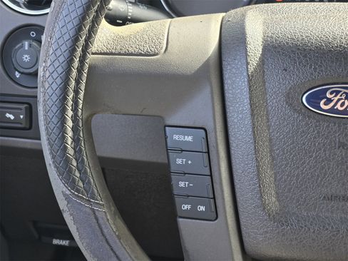 Used 2010 Ford F150 XLT image 25