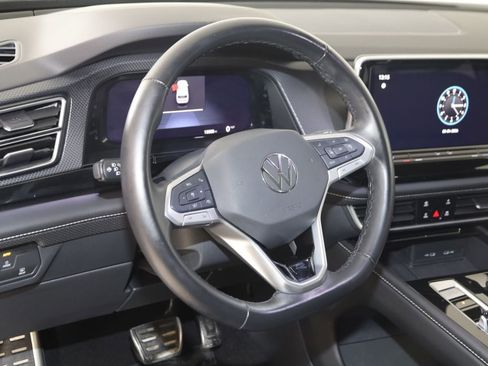 Used 2025 Volkswagen Atlas Cross Sport SEL Premium R-Line AWD/4WD image 6