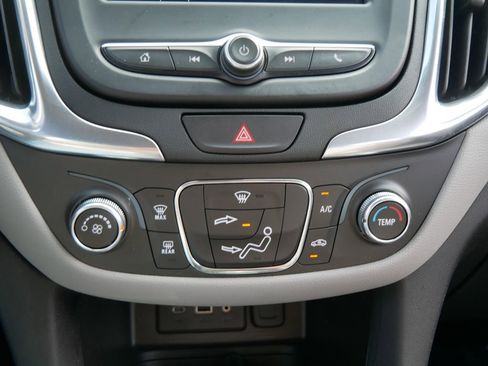 Used 2021 Chevrolet Equinox LS image 20