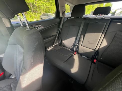 Used 2025 Kia Sportage LX image 34