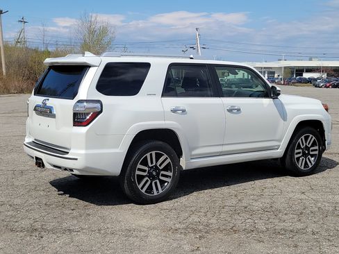 Used 2024 Toyota 4Runner Limited AWD/4WD image 5