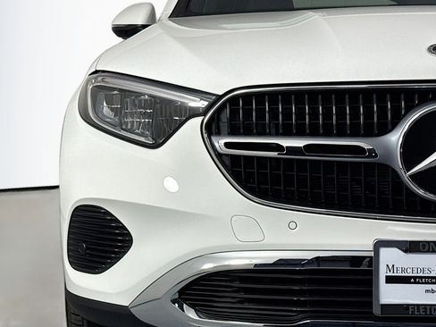New 2026 Mercedes-Benz GLC 300 image 13