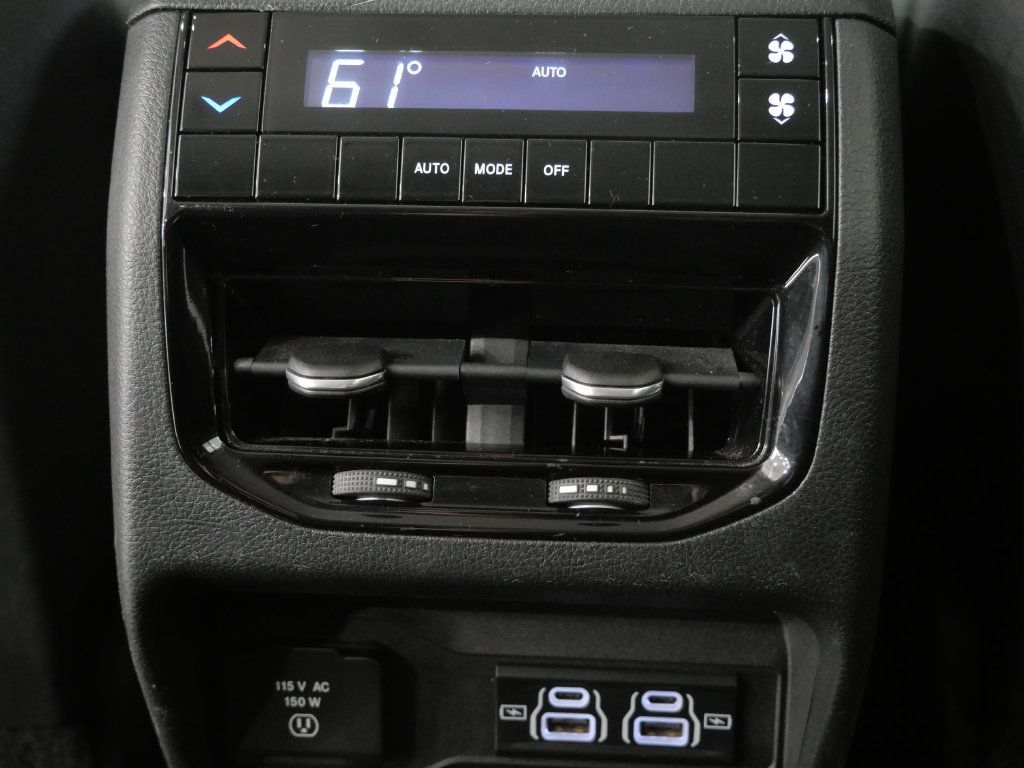 Used 2022 Jeep Grand Cherokee L Laredo w/ Luxury Tech Group I AWD/4WD image 27