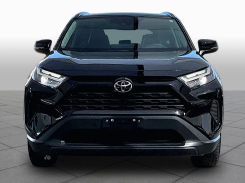 Used 2023 Toyota RAV4 XLE w/ Convenience Package AWD/4WD image 4