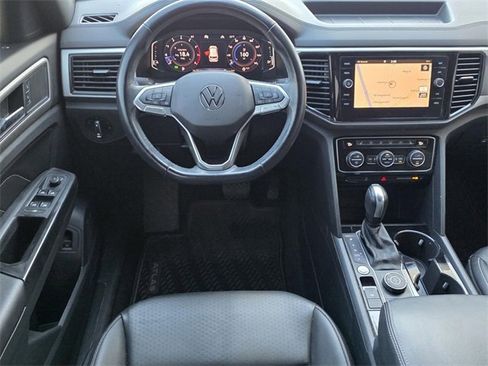 Used 2020 Volkswagen Atlas Cross Sport SEL image 12