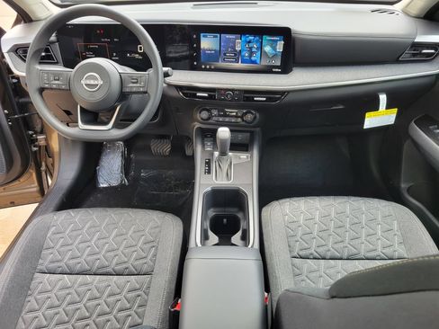 New 2026 Nissan Kicks SV w/ SV Premium Package AWD/4WD image 7