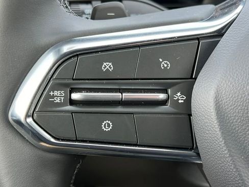 New 2026 Chevrolet Equinox LT w/ Convenience Package II image 17