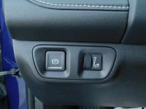 Used 2023 GMC Acadia SLE w/ Elevation Edition image 33