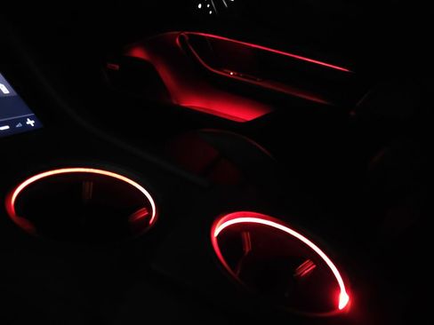 Used 2020 Porsche Taycan Turbo image 61