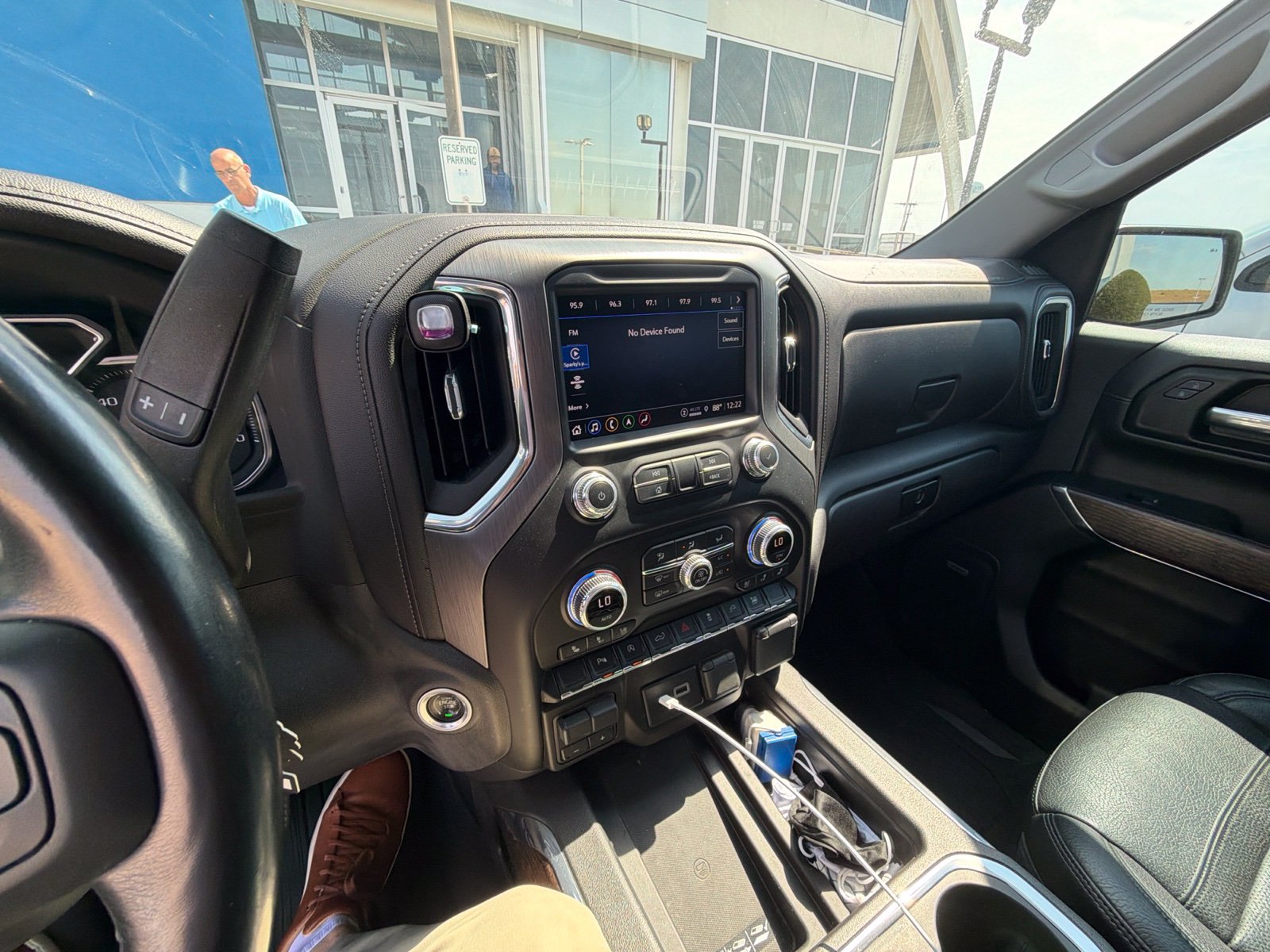 Used 2022 GMC Sierra 1500 Denali RWD image 7