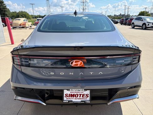 Used 2025 Hyundai Sonata SEL FWD image 7