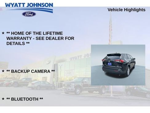 Used 2024 Toyota RAV4 LE AWD/4WD image 5