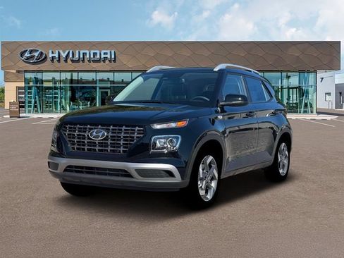 New 2026 Hyundai Venue SEL FWD image 1