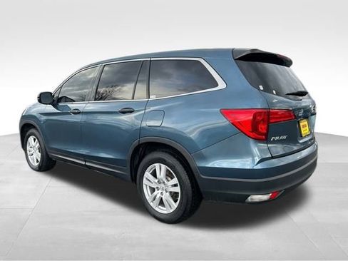 Used 2017 Honda Pilot LX image 7