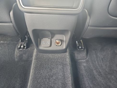 Used 2025 Genesis GV80 2.5T Standard image 32