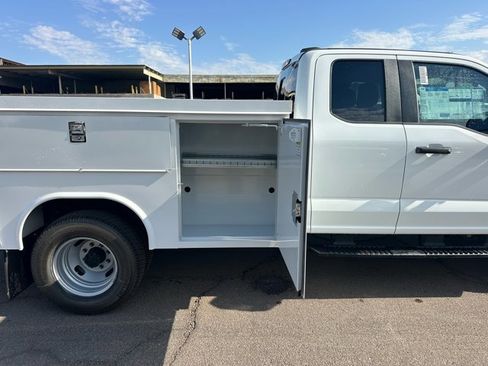 New 2025 Ford F350 XL w/ XL Chrome Package image 7