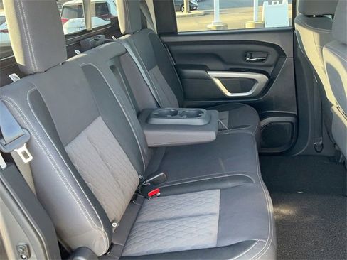 Used 2023 Nissan Titan SV image 16