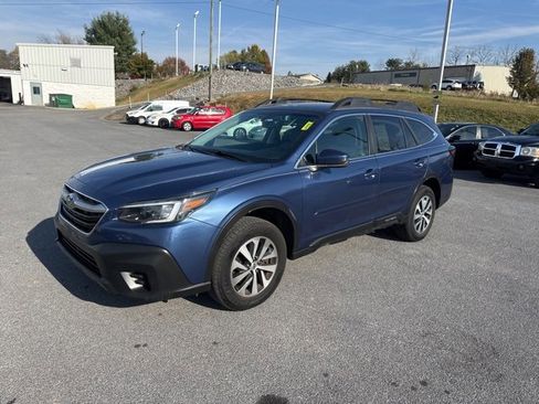 Used 2020 Subaru Outback Premium image 4