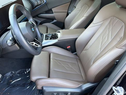 Used 2025 BMW X3 xDrive30i w/ Premium Package AWD/4WD image 5