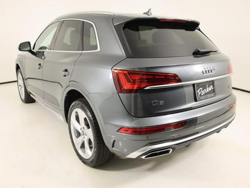 Certified 2025 Audi Q5 2.0T Premium Plus w/ Premium Plus Package image 3
